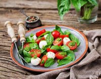 Caprese Salad with Cherry Tomatoes – A Fresh Bite of Summer Anytime