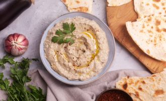 Homemade Hummus: Creamy, Healthy, and Packed with Flavor Homemade Hummus: Creamy, Healthy, and Packed with Flavor