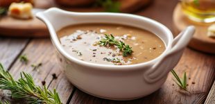 Gluten‑Free Gravy That Feels Like a Soft Hug